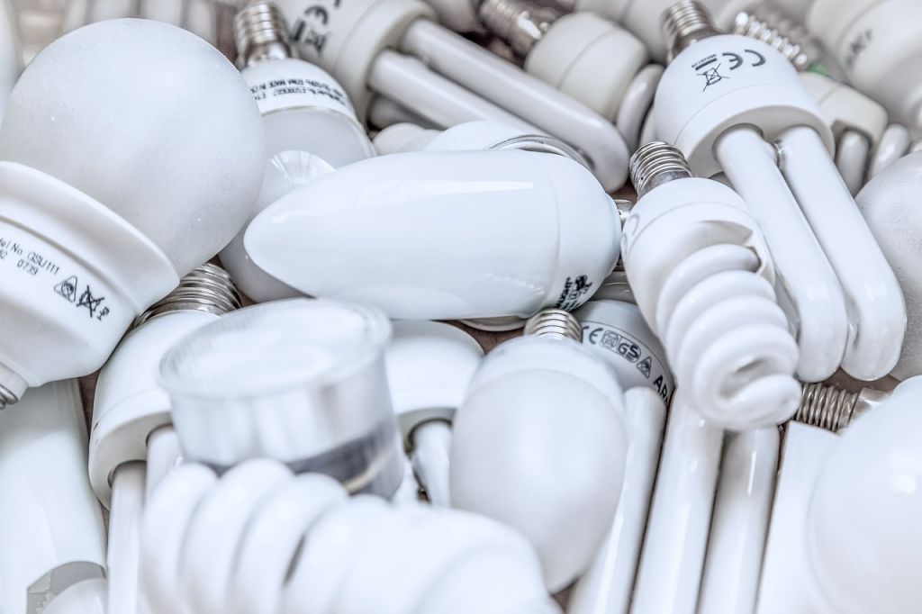 How Do You Fix Humming Fluorescent Lights? - Tuckey